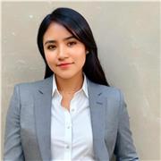 Profesora de apoyo escolar especializada en clases a niños y adolescentes